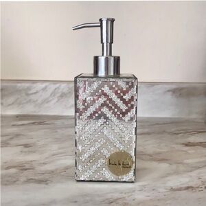 🪞 NEW nicole miller home mirrored liquid dispenser pump silver home decor